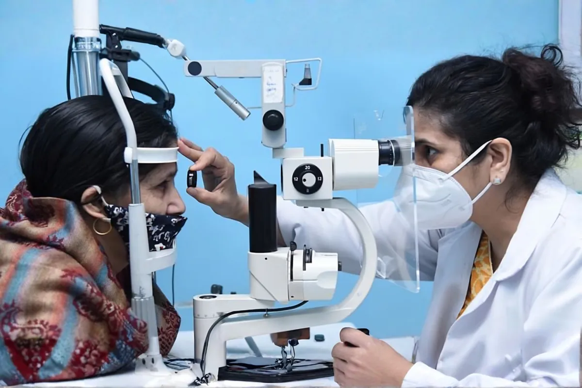 Comprehensive Eye Exam at A B Eye Institute Patna
